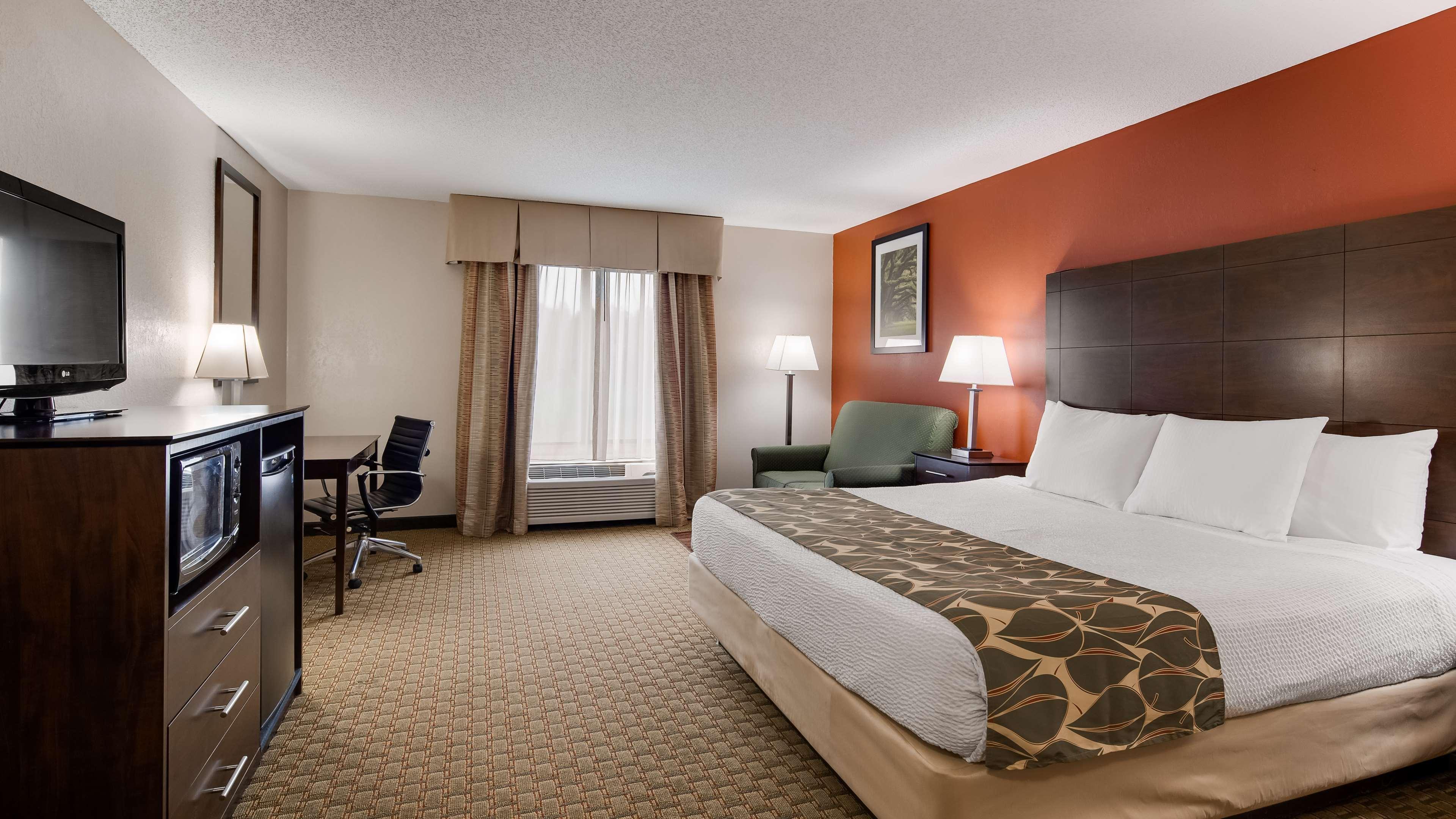 Best Western Executive Inn - Latta Berrys Crossroads Екстериор снимка