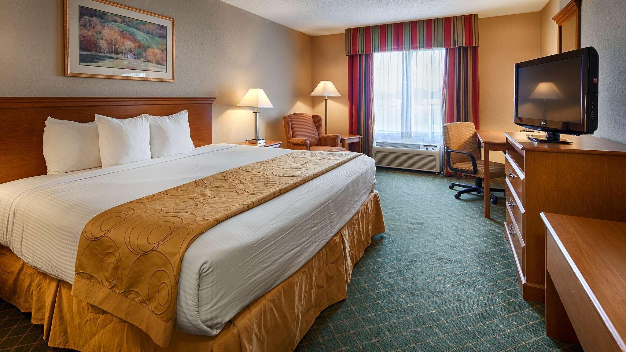 Best Western Executive Inn - Latta Berrys Crossroads Екстериор снимка