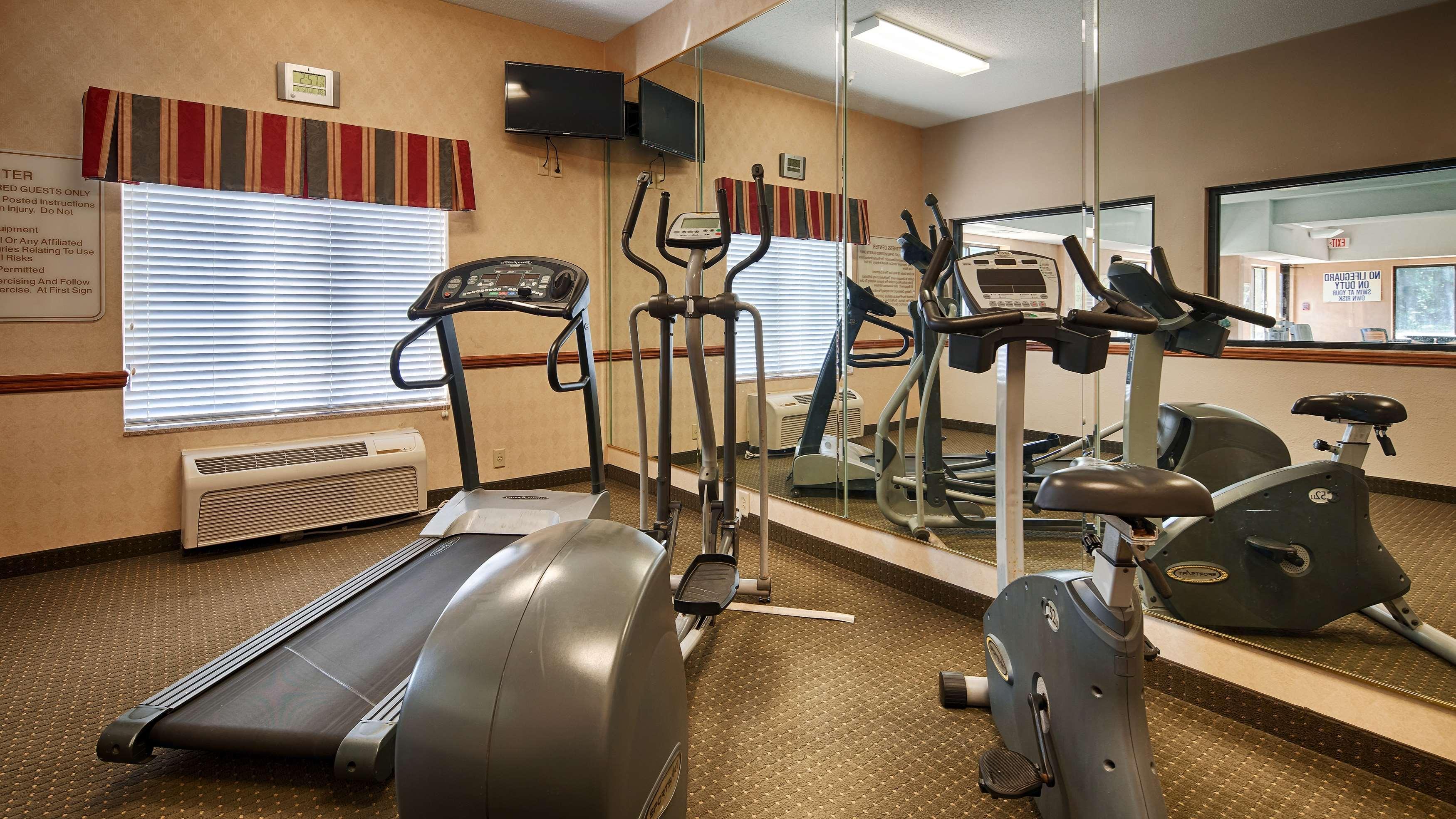 Best Western Executive Inn - Latta Berrys Crossroads Екстериор снимка