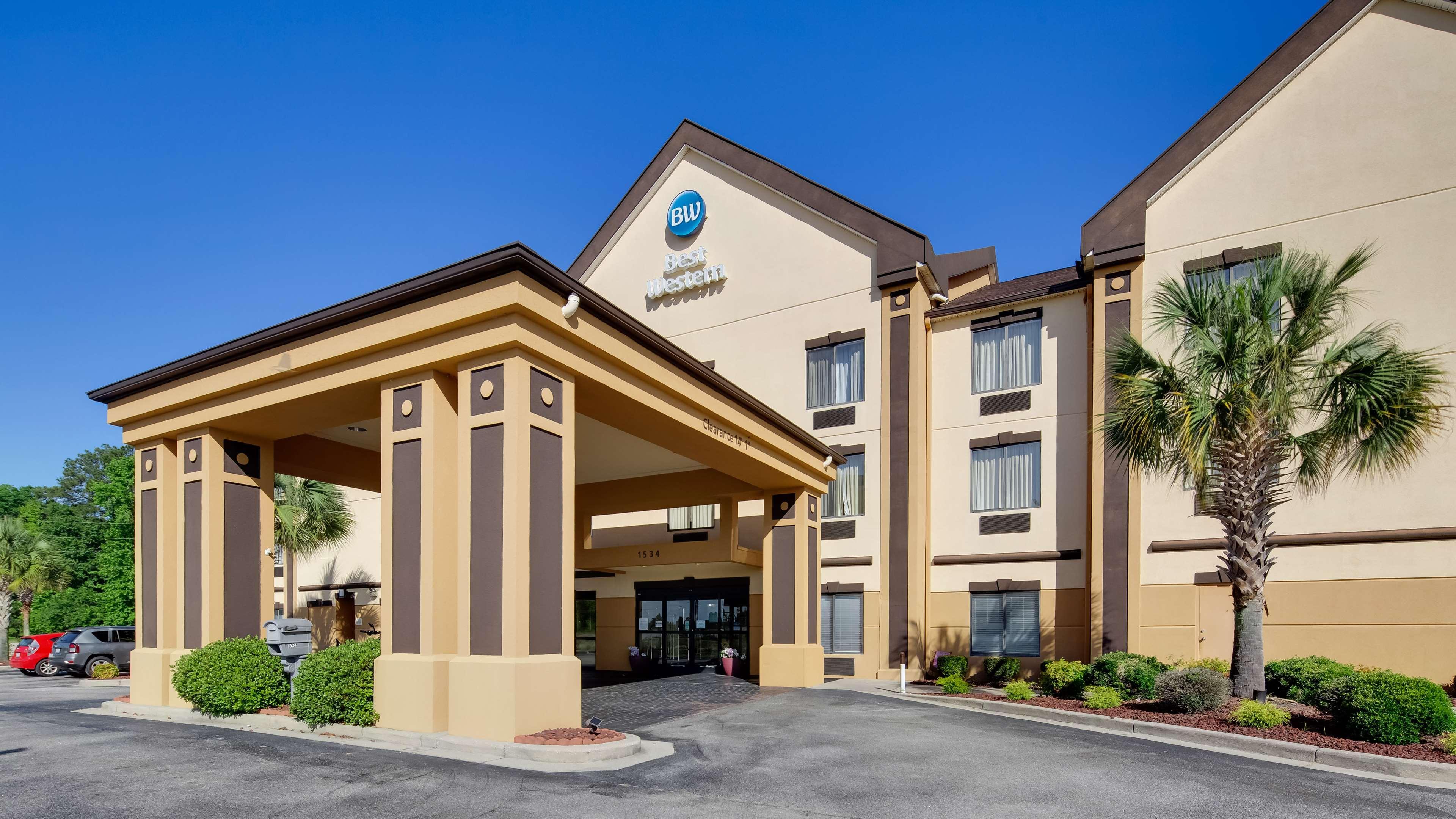 Best Western Executive Inn - Latta Berrys Crossroads Екстериор снимка