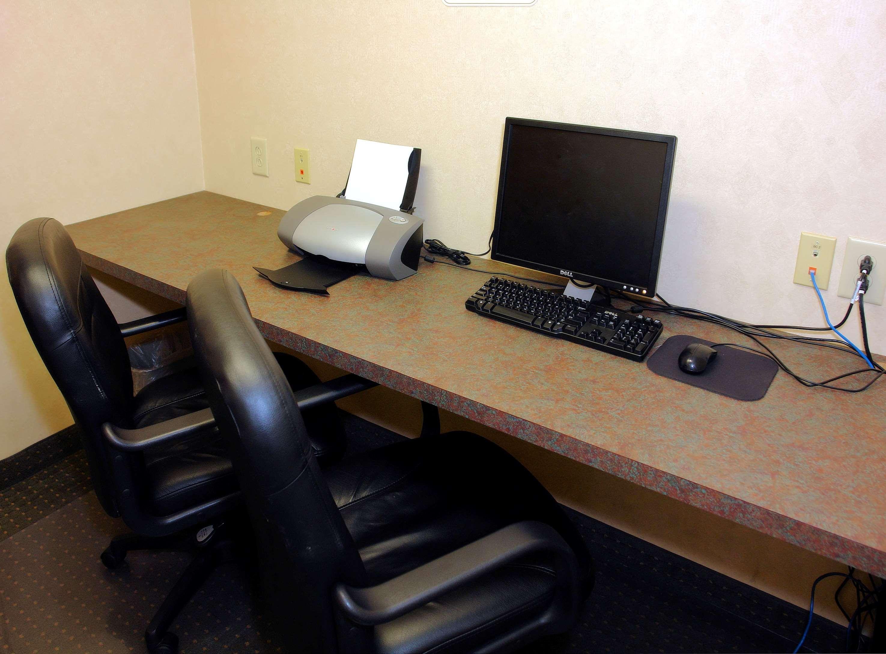 Best Western Executive Inn - Latta Berrys Crossroads Екстериор снимка