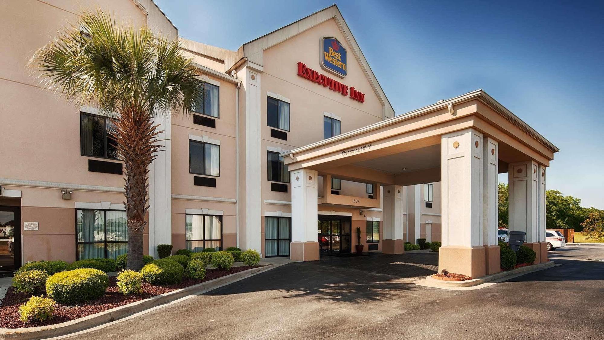 Best Western Executive Inn - Latta Berrys Crossroads Екстериор снимка
